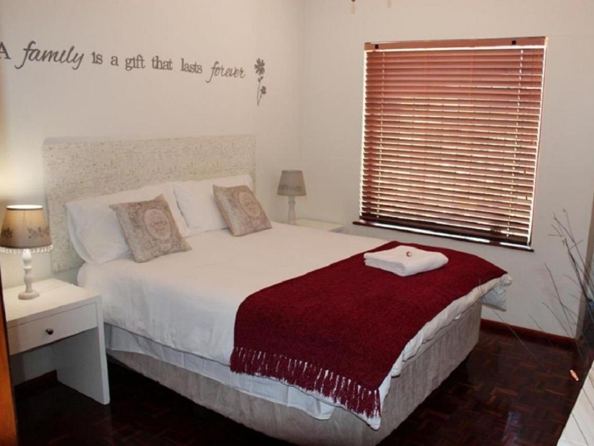 12 On Beach Guest House Saldanha Bay Екстериор снимка
