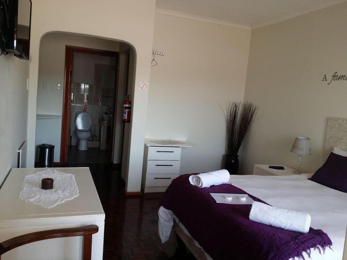 12 On Beach Guest House Saldanha Bay Екстериор снимка
