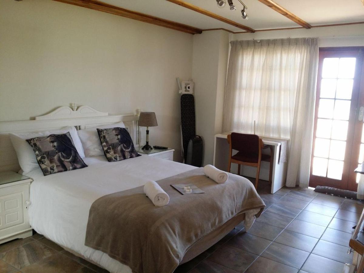 12 On Beach Guest House Saldanha Bay Екстериор снимка
