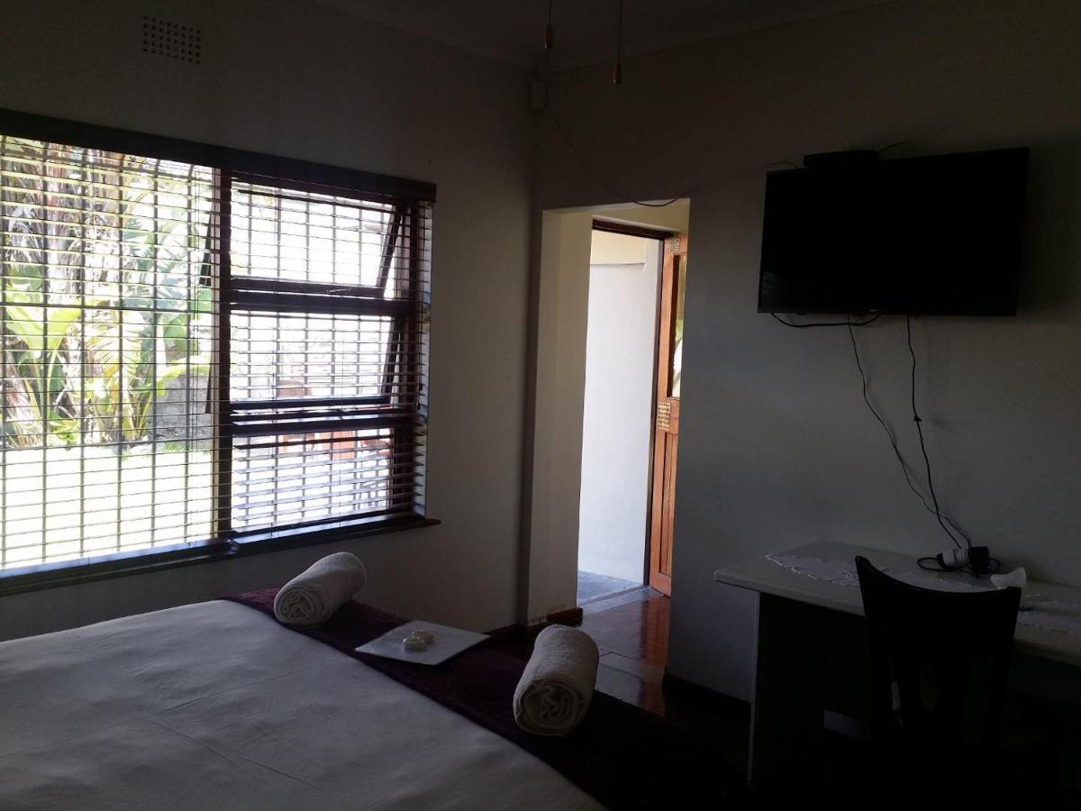 12 On Beach Guest House Saldanha Bay Екстериор снимка