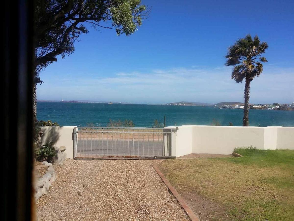 12 On Beach Guest House Saldanha Bay Екстериор снимка