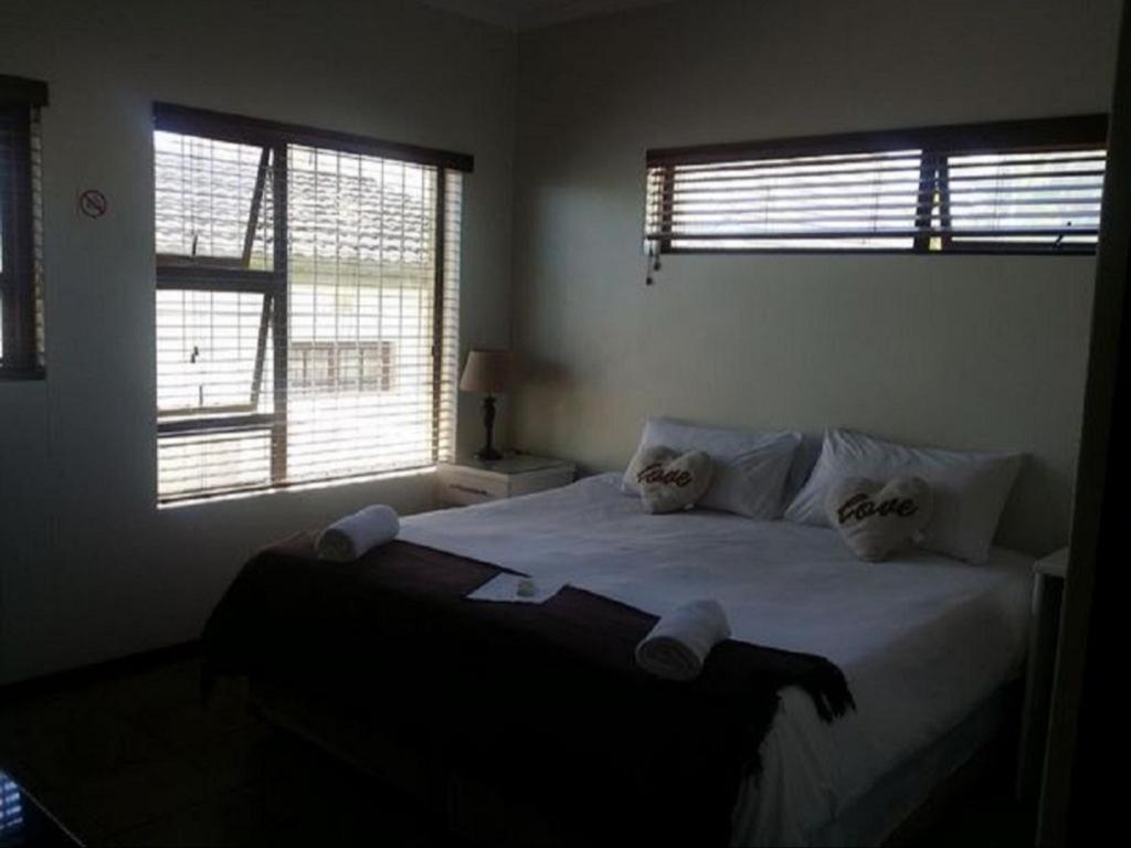 12 On Beach Guest House Saldanha Bay Екстериор снимка