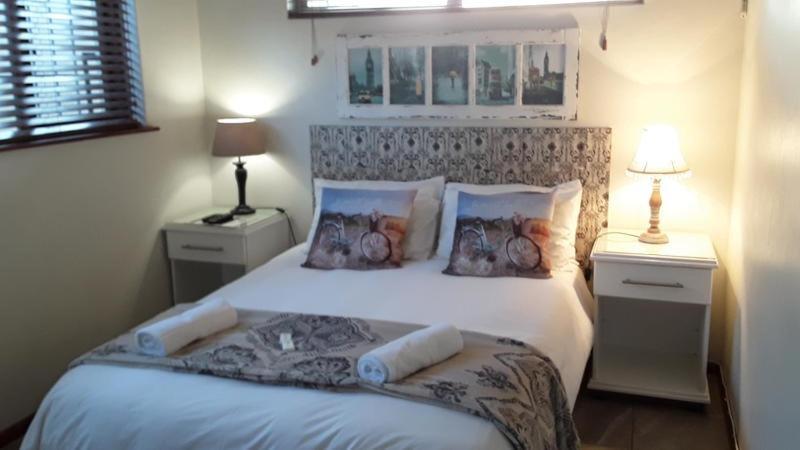 12 On Beach Guest House Saldanha Bay Екстериор снимка